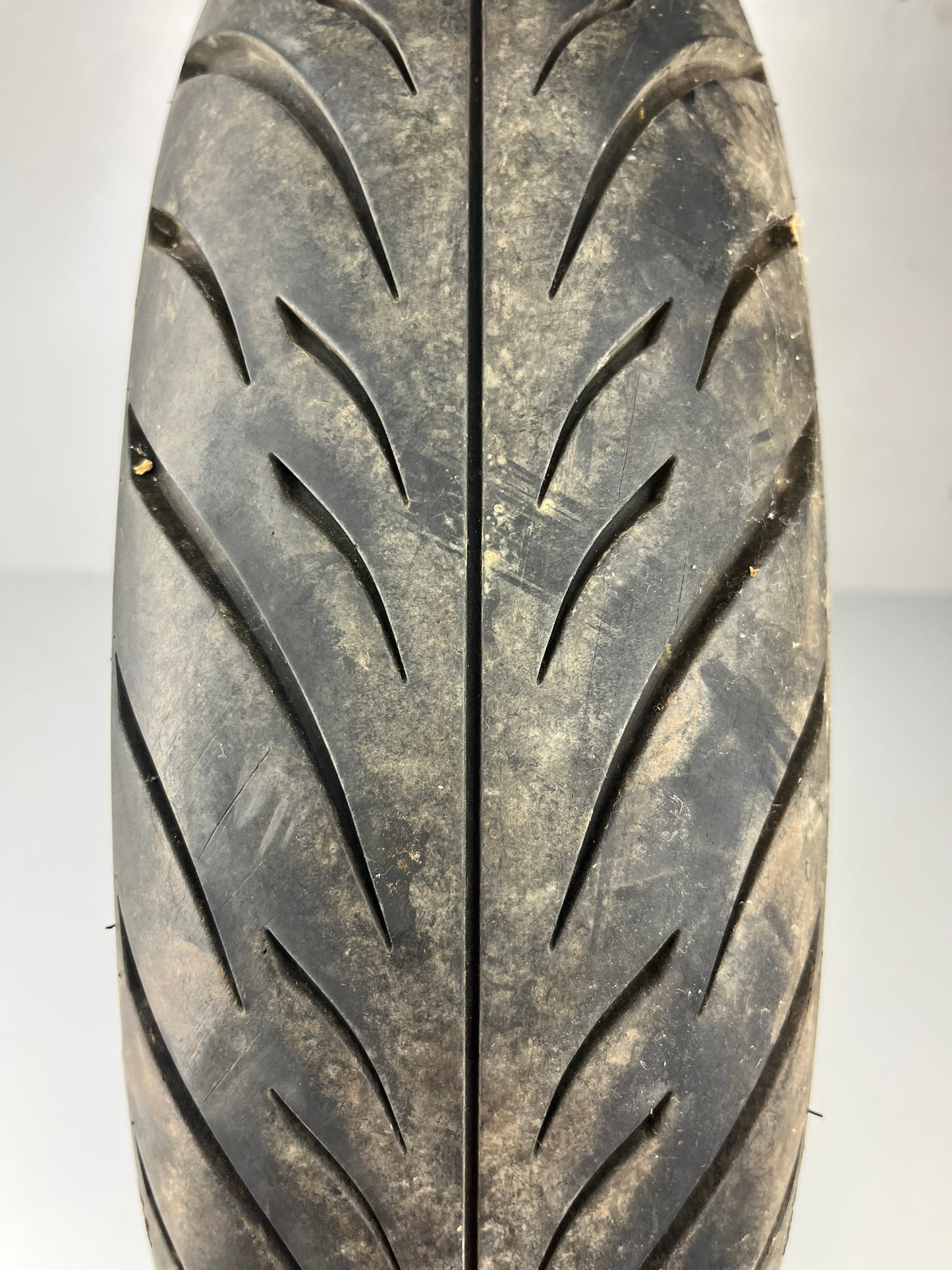 hintere Gussfelge mit Reifen, Derbi/Aprilia/Gilera ab 2011, 130/70-17, 15mm Achsdurchmesser