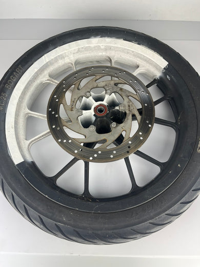 vordere Gussfelge mit Reifen, Derbi/Aprilia ab 2011, 100/80-17, 15mm Achsdurchmesser