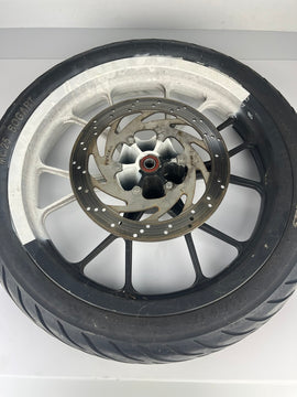 vordere Gussfelge mit Reifen, Derbi/Aprilia ab 2011, 100/80-17, 15mm Achsdurchmesser