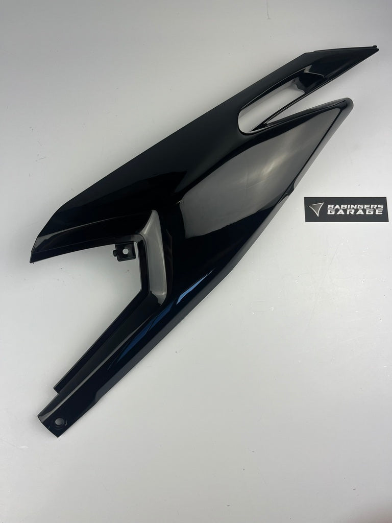 Heckverkleidung links, Derbi, Aprilia ab BJ 2018, schwarz/weiß, NEU