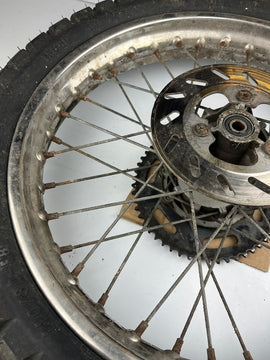 hintere Speichenfelge mit Stollenreifen, Derbi/Aprilia/Gilera, 110/80-18, 12mm Achsdurchmesser