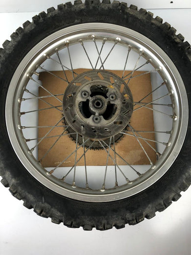 hintere Speichenfelge mit Stollenreifen, Derbi/Aprilia/Gilera, 110/80-18, 12mm Achsdurchmesser