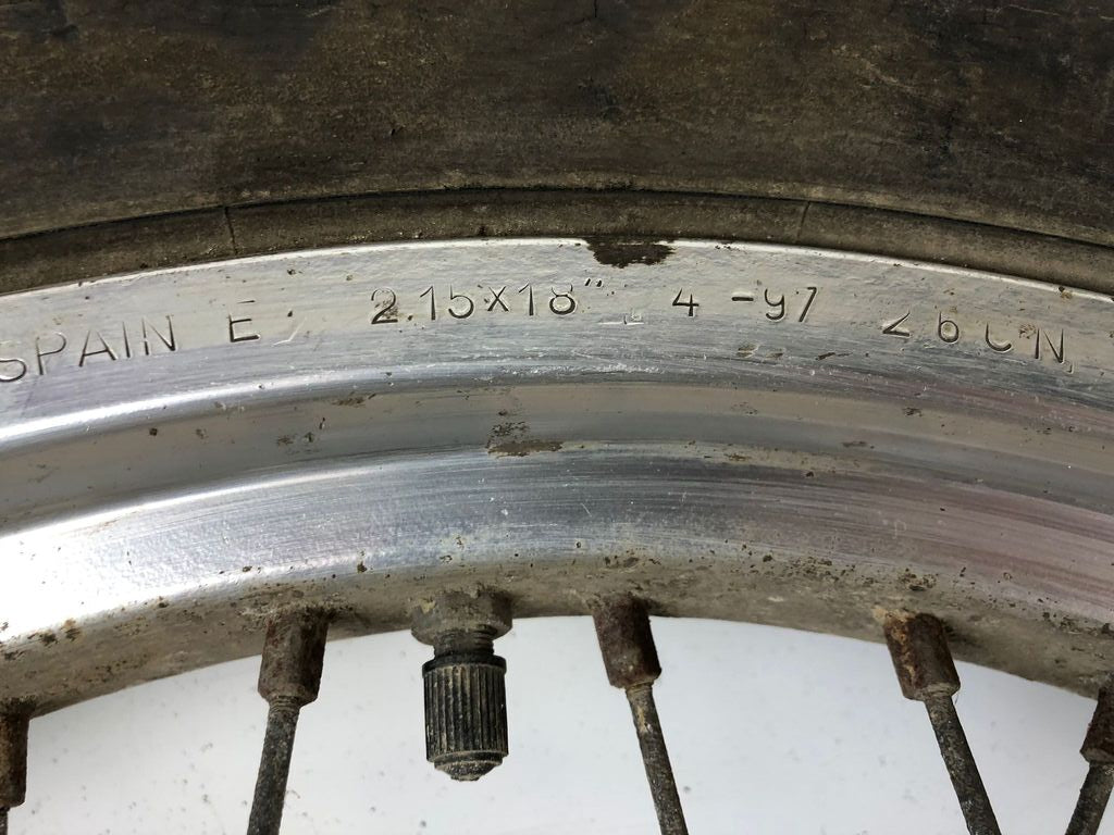 hintere Speichenfelge mit Stollenreifen, Rieju/Derbi, 3.50-18, 12mm Achsdurchmesser