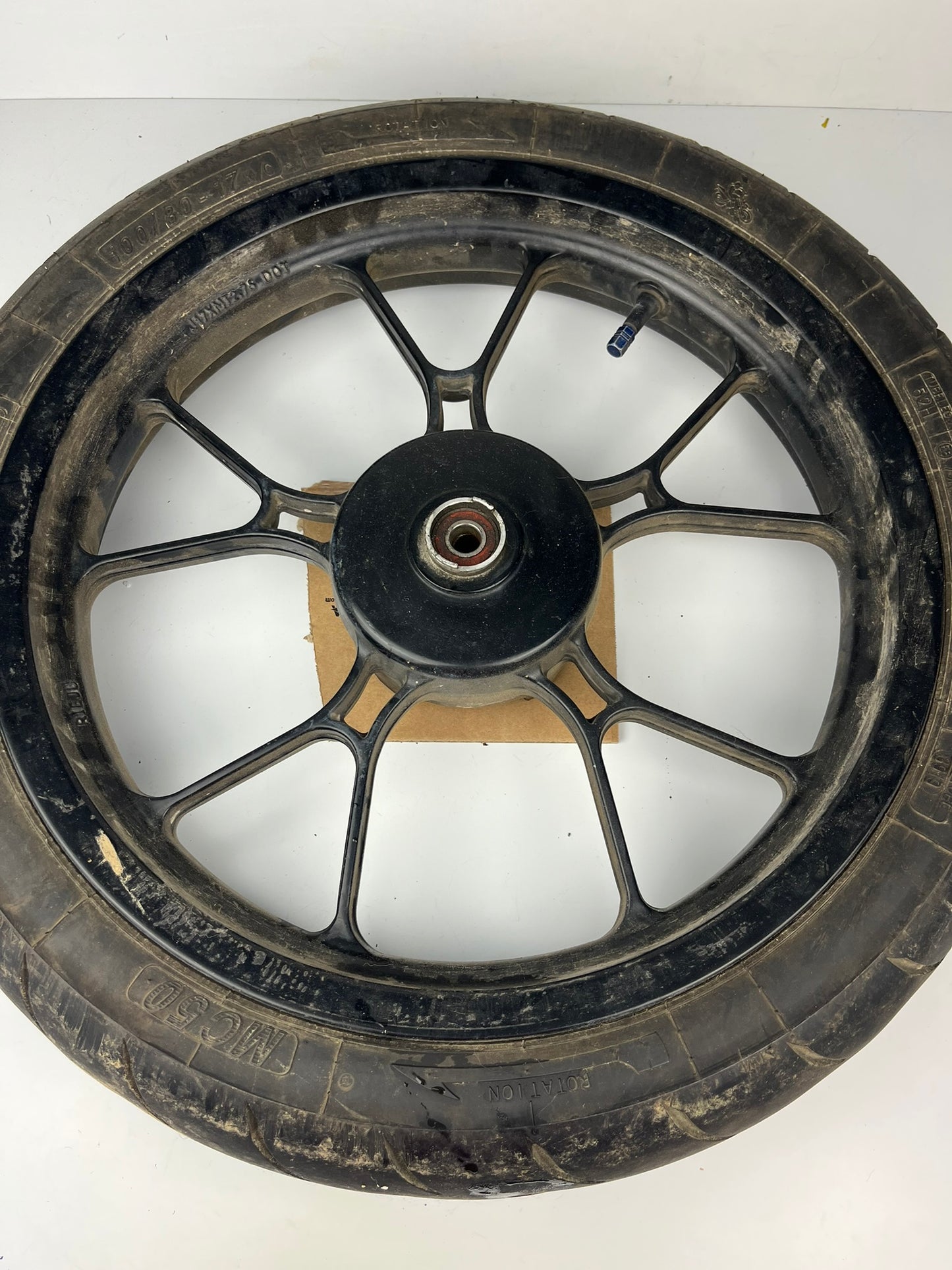 vordere Gussfelge mit Reifen, Rieju, 100/80-17, 15mm Achsdurchmesser
