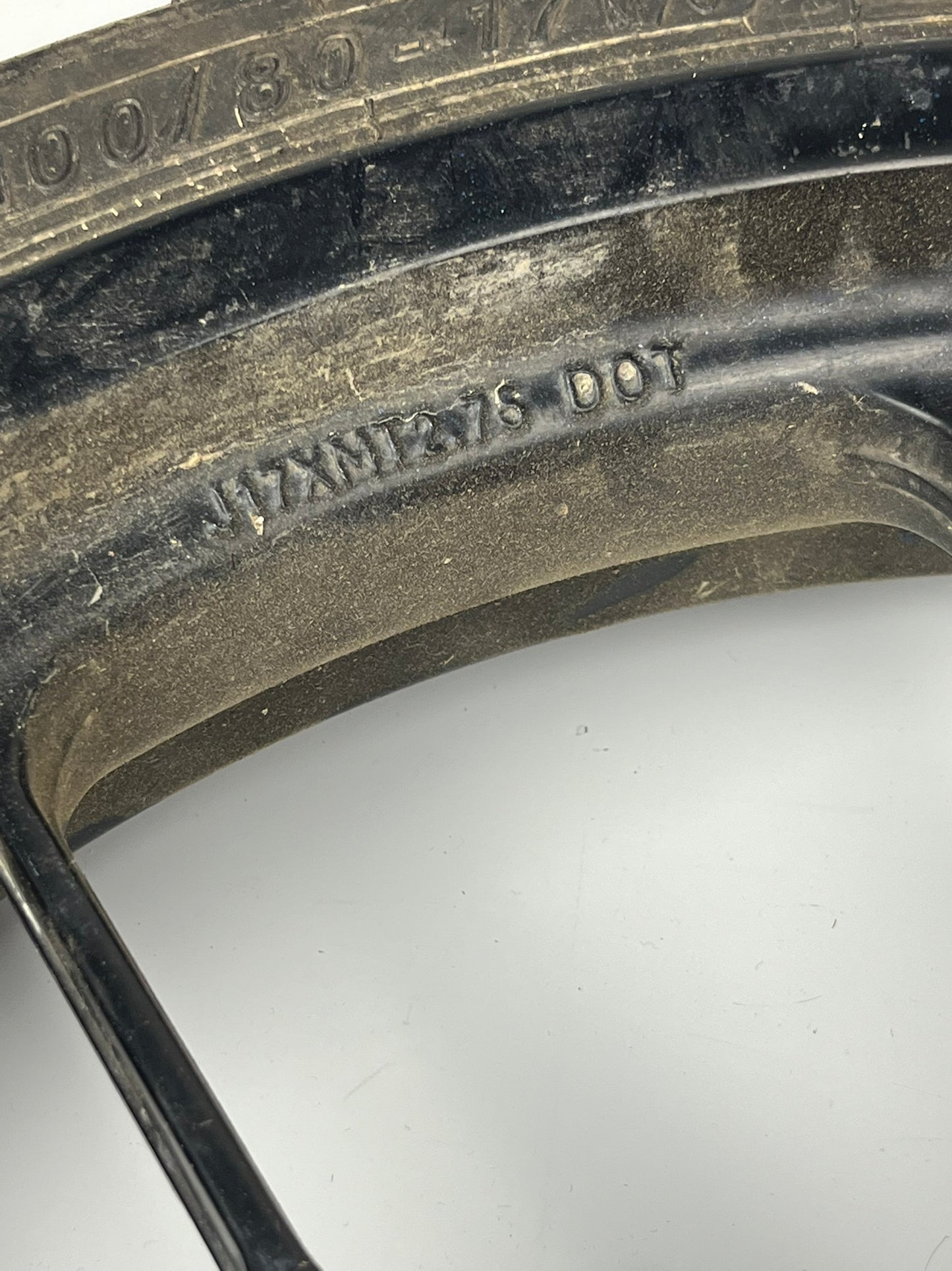 vordere Gussfelge mit Reifen, Rieju, 100/80-17, 15mm Achsdurchmesser