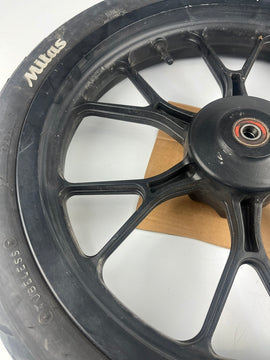 vordere Gussfelge mit Reifen, Derbi/Aprilia ab 2011, 100/80-17, 15mm Achsdurchmesser