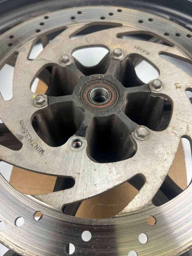 vordere Gussfelge mit Reifen, Derbi/Aprilia ab 2011, 100/80-17, 15mm Achsdurchmesser
