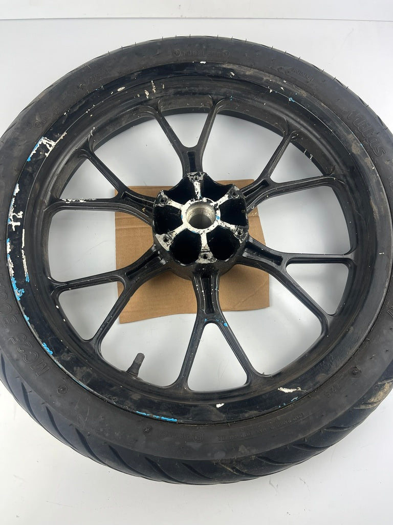 vordere Gussfelge mit Reifen, Derbi/Aprilia ab 2011, 100/80-17, 15mm Achsdurchmesser
