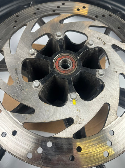 vordere Gussfelge, Derbi/Aprilia ab 2011, 100/80-17, 15mm Achsdurchmesser