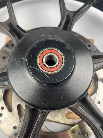 vordere Gussfelge, Derbi/Aprilia ab 2011, 100/80-17, 15mm Achsdurchmesser