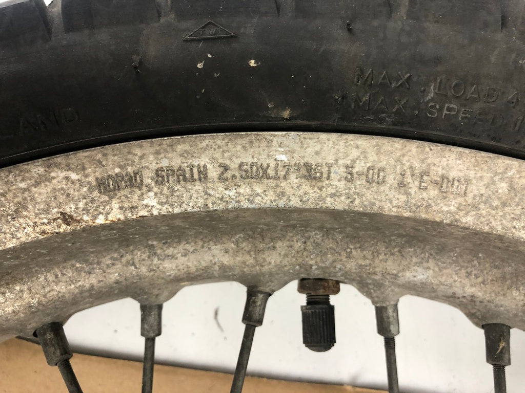 vordere Speichenfelge mit Reifen, Derbi/Aprilia/Gilera, 100/80-17, 12mm Achsdurchmesser