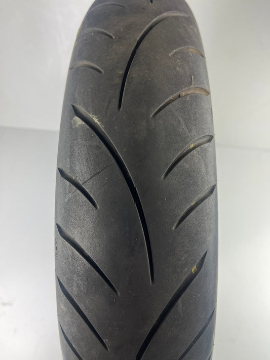 Reifen gebraucht, 4mm Profil, 110/80-17, BJ 17, Mitas