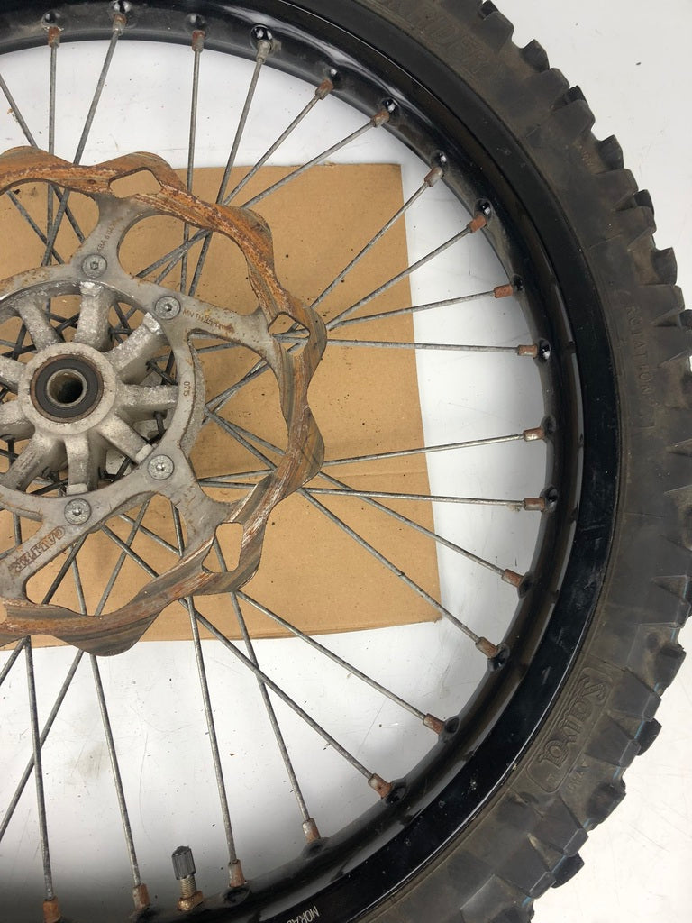 vordere Speichenfelge mit Stollenreifen, Derbi/Aprilia/Gilera, 90/90-21, 15mm Achsdurchmesser