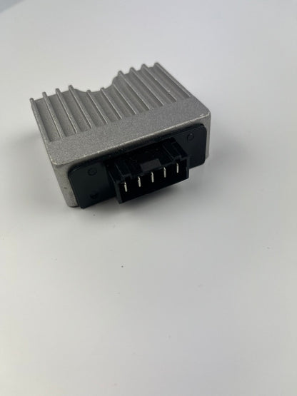 Spannungsregler für Derbi Senda/Aprilia/Gilera SMT/RCR ab BJ18, NEU