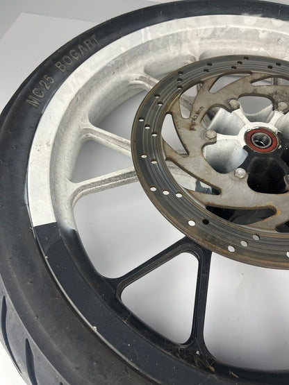 vordere Gussfelge mit Reifen, Derbi/Aprilia ab 2011, 100/80-17, 15mm Achsdurchmesser