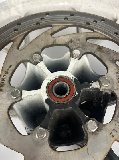vordere Gussfelge mit Reifen, Derbi/Aprilia ab 2011, 100/80-17, 15mm Achsdurchmesser