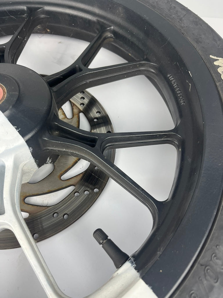 vordere Gussfelge mit Reifen, Derbi/Aprilia ab 2011, 100/80-17, 15mm Achsdurchmesser