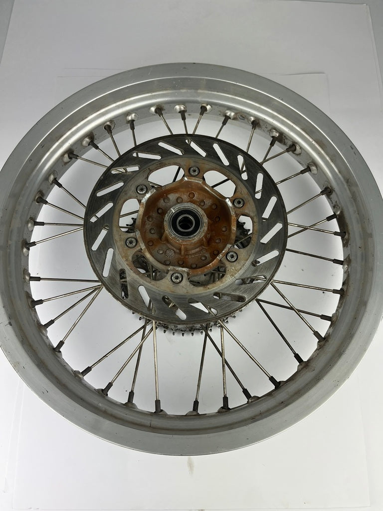 hintere Speichenfelge mit Stollenreifen, Aprilia -06 (RX,MX), 17Z, 15mm Achsdurchmesser