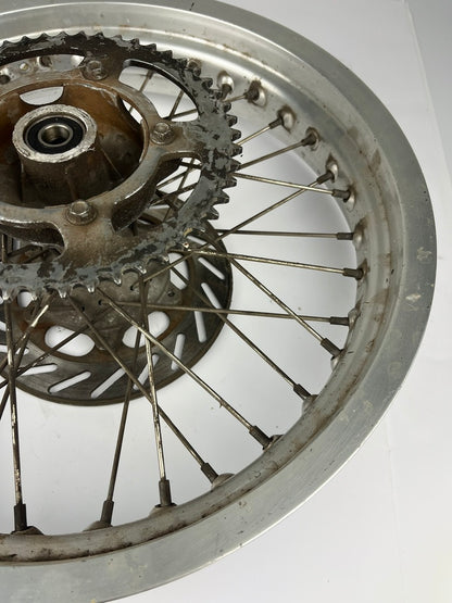hintere Speichenfelge mit Stollenreifen, Aprilia -06 (RX,MX), 17Z, 15mm Achsdurchmesser