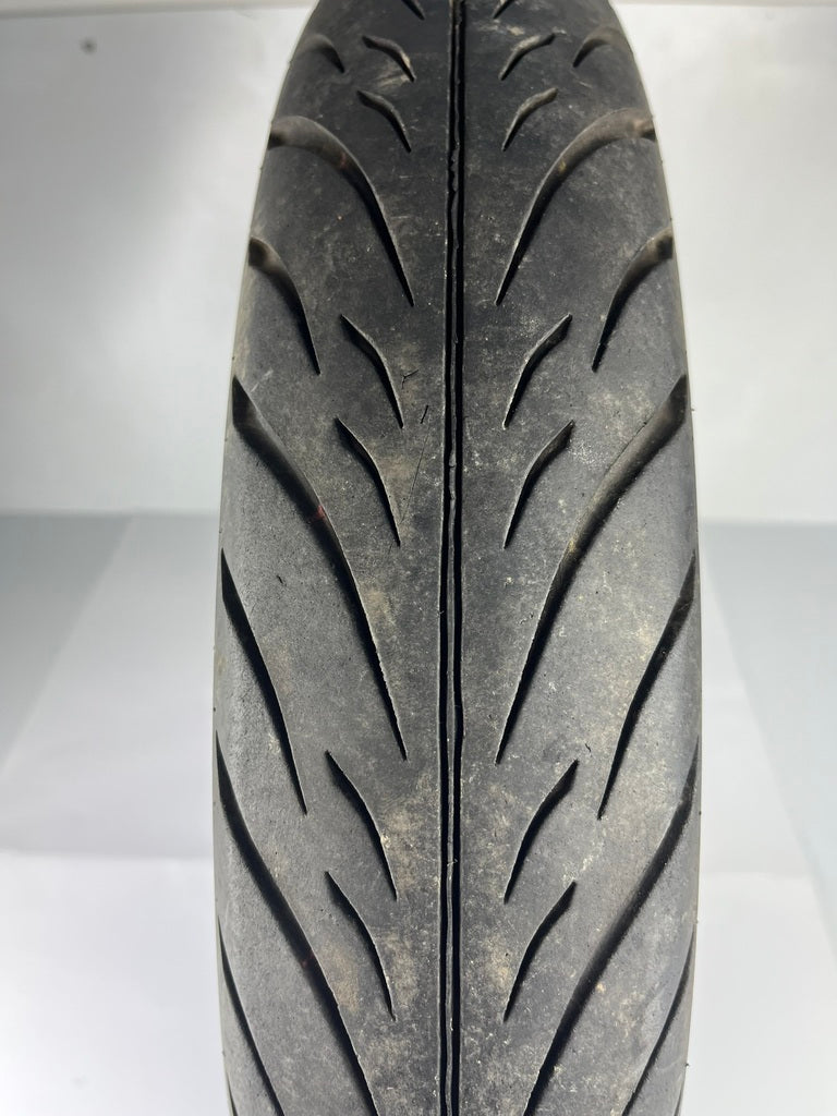 Reifen gebraucht, 3-4mm Profil, 100/80-17, BJ 17, Mitas