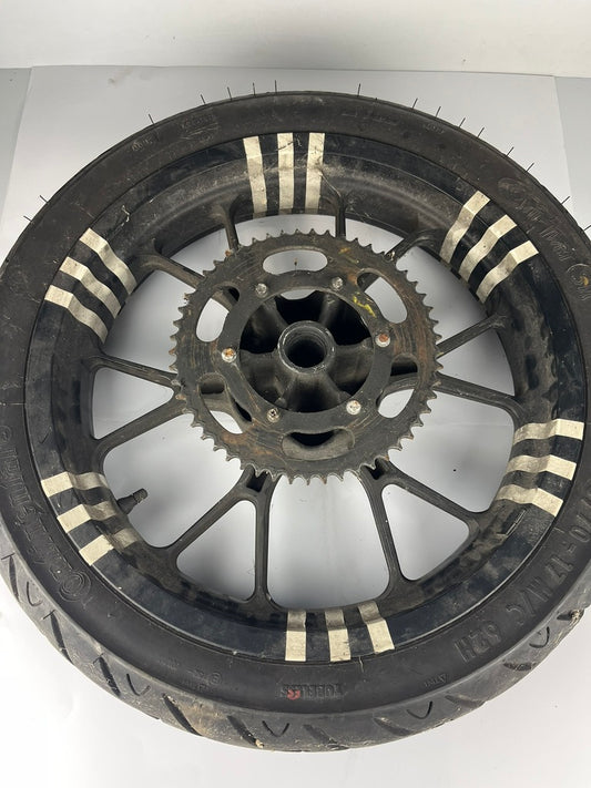 hintere Gussfelge mit Reifen, Derbi/Aprilia/Gilera ab 2011, 130/70-17, 15mm Achsdurchmesser