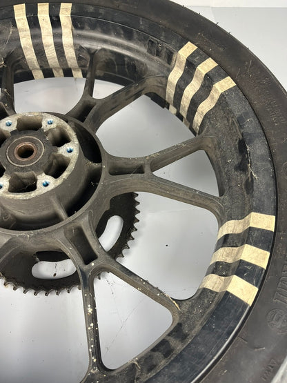 hintere Gussfelge mit Reifen, Derbi/Aprilia/Gilera ab 2011, 130/70-17, 15mm Achsdurchmesser