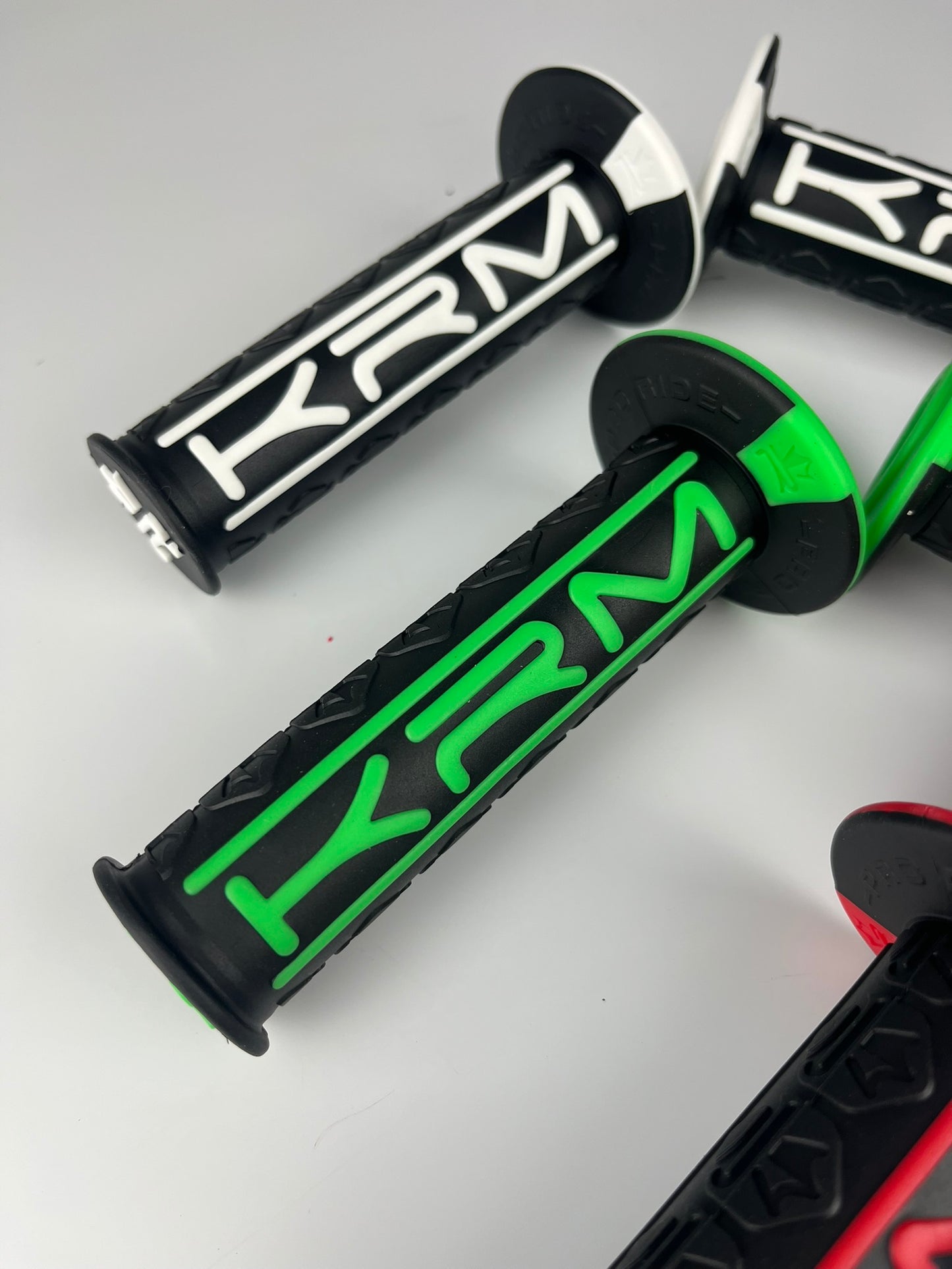 Lenkergriffe KRM, universal, D=22/24mm