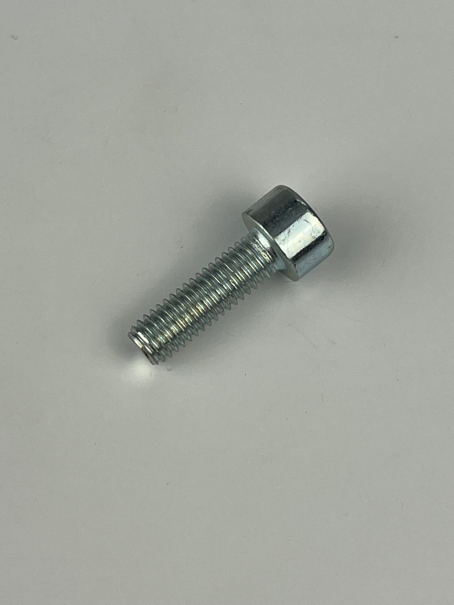 Schraube Ölpumpe D50B0