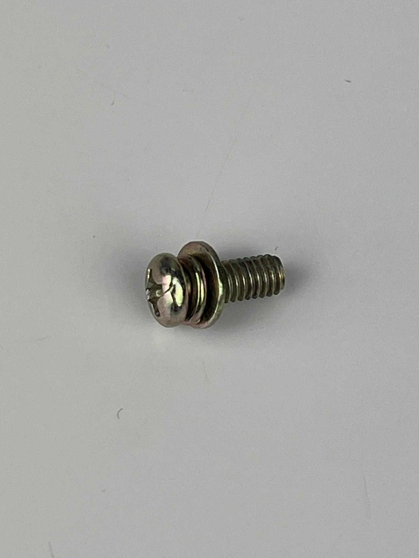 Schraube Vergaserdeckel M4x10