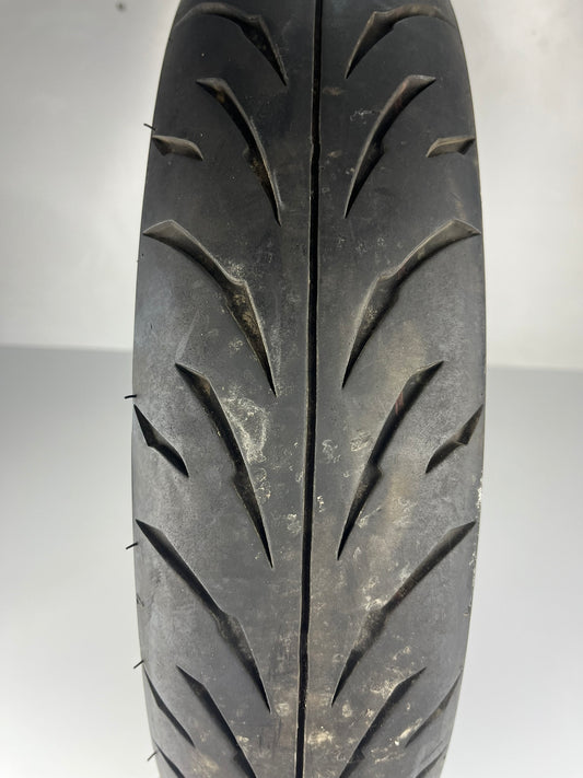 Reifen gebraucht, 3-4mm Profil, 100/80-17, BJ 18, Duro