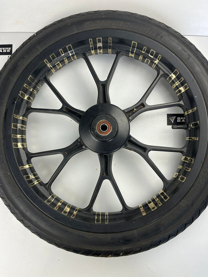 vordere Gussfelge mit Reifen, Derbi/Aprilia ab 2011, 100/80-17, 15mm Achsdurchmesser