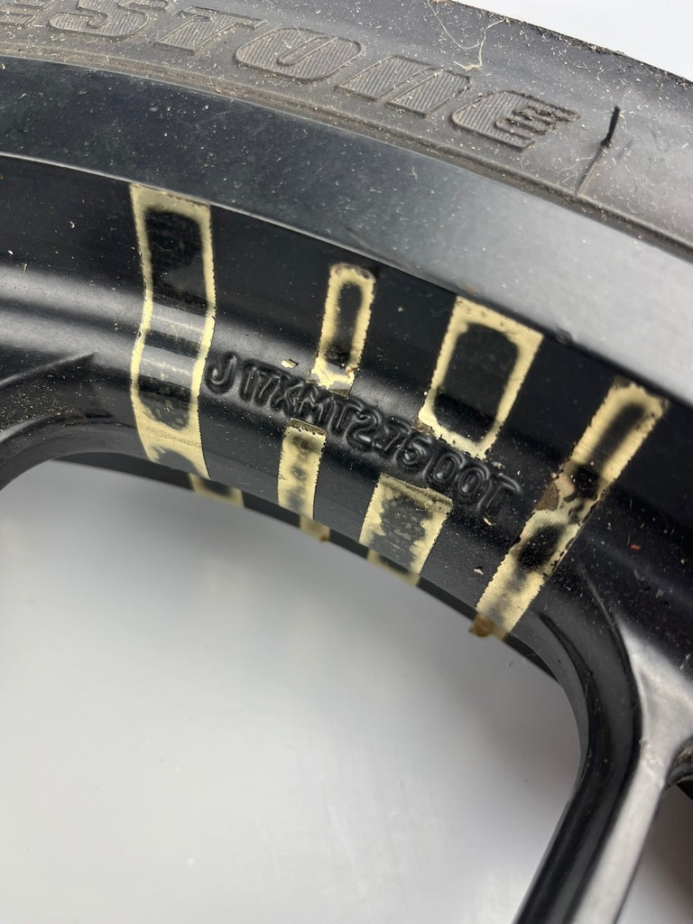 vordere Gussfelge mit Reifen, Derbi/Aprilia ab 2011, 100/80-17, 15mm Achsdurchmesser