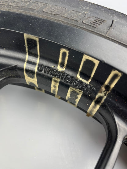 vordere Gussfelge mit Reifen, Derbi/Aprilia ab 2011, 100/80-17, 15mm Achsdurchmesser