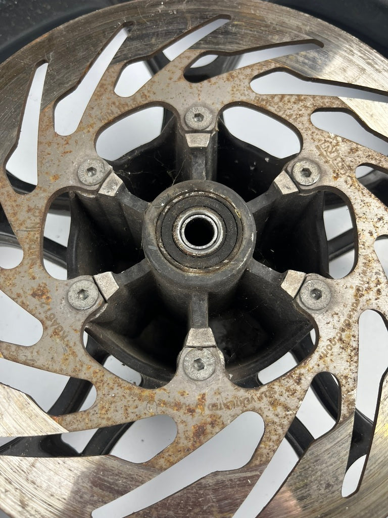 vordere Gussfelge mit Reifen, Motorhispania, 100/80-17, 12/15mm Achsdurchmesser