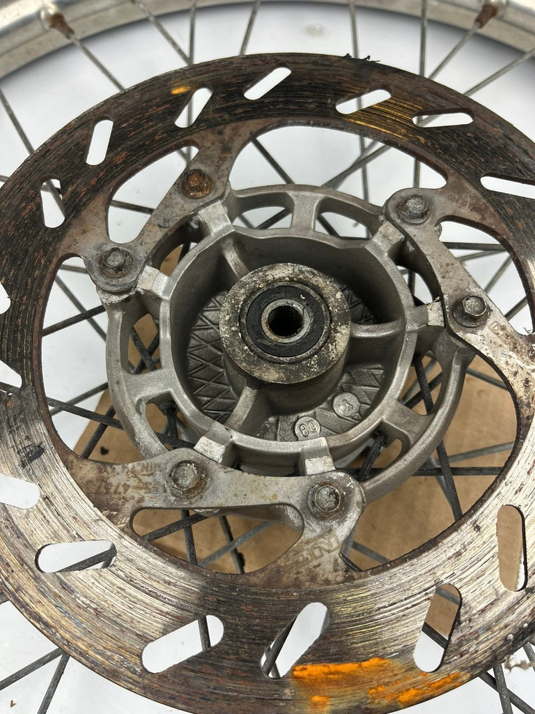 vordere Speichenfelge mit Stollenreifen, Derbi/Aprilia/Gilera, 80/90-21, 12mm Achsdurchmesser