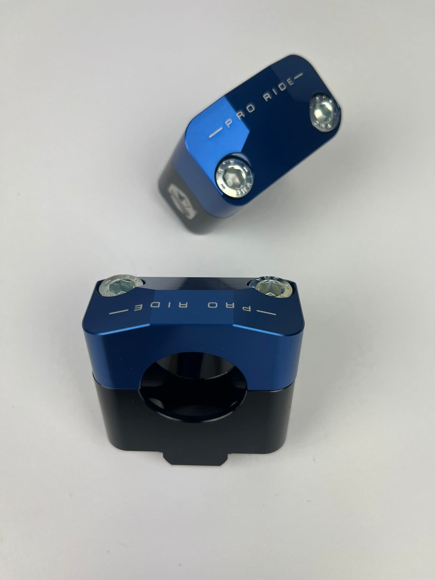 Lenkeraufnahme für 28mm Lenker, KRM, schwarz/blau