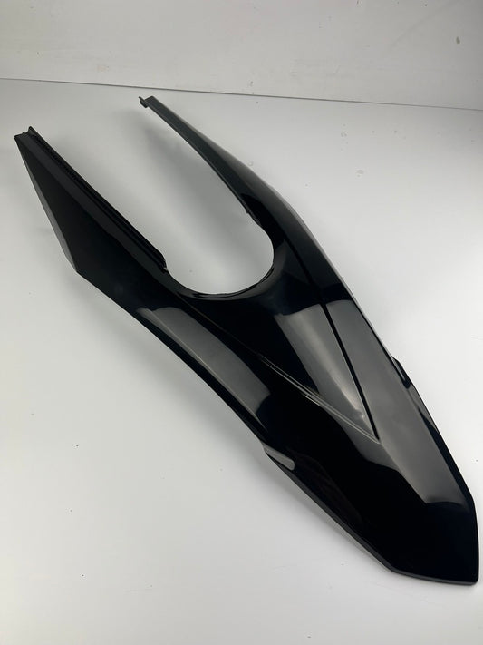 Heckverkleidung Beta RR 12-20, schwarz/weiß/rot NEU