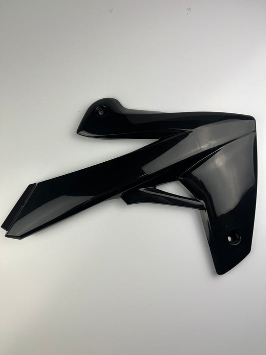 Tankverkleidung rechts Rieju MRT 09-21, schwarz/weiß NEU