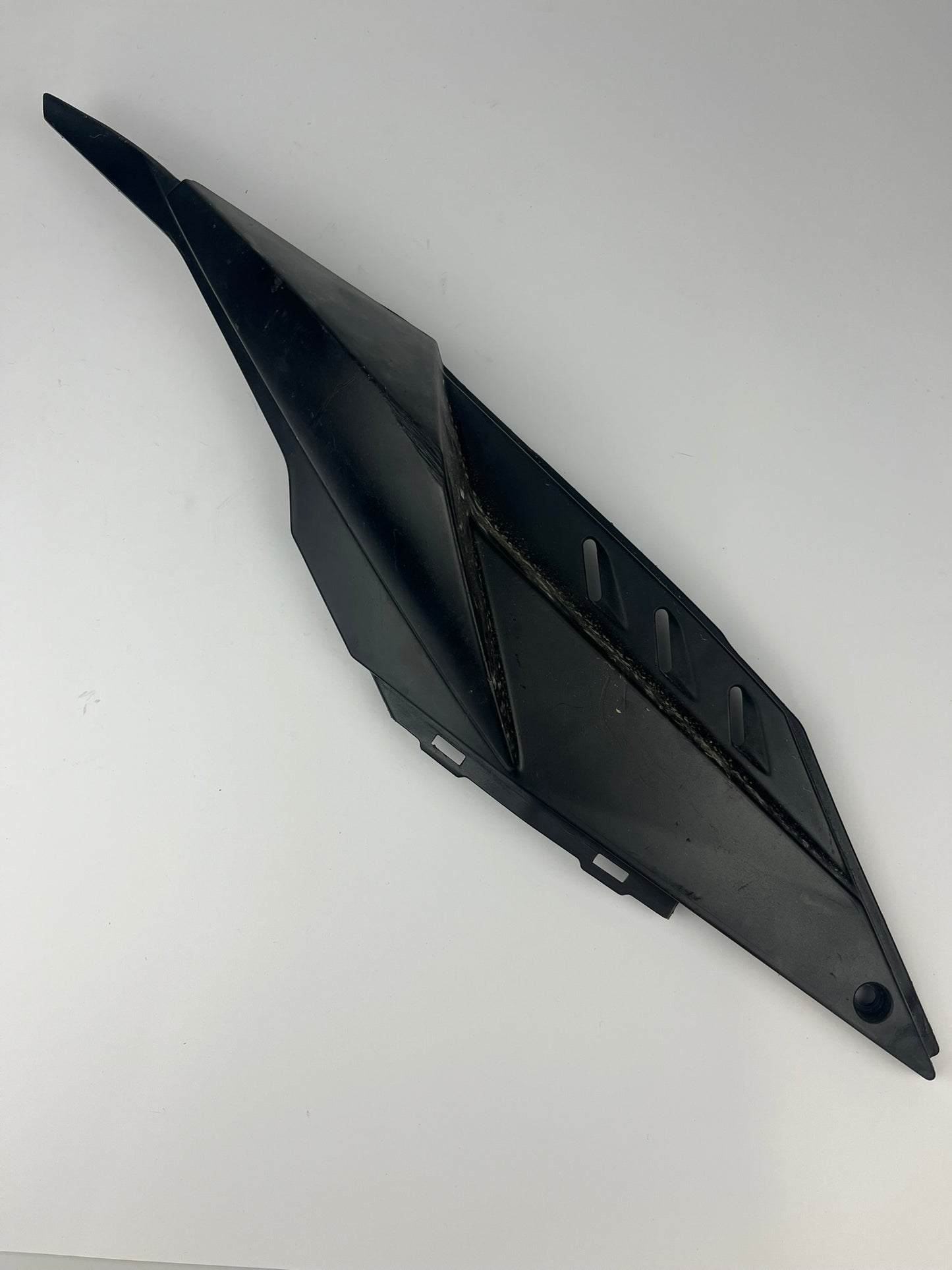 Heckverkleidung rechts Aprilia SX/RX, 06-17