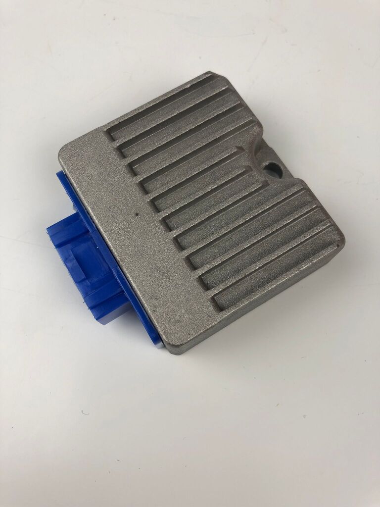 Spannungsregler für Derbi Senda/Aprilia/Gilera SMT/RCR ab BJ18, NEU