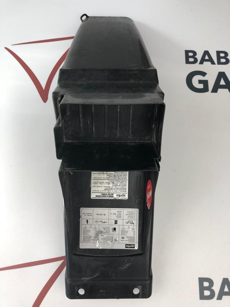 Innenkotflügel/Radkasten Derbi/Aprilia 00-10
