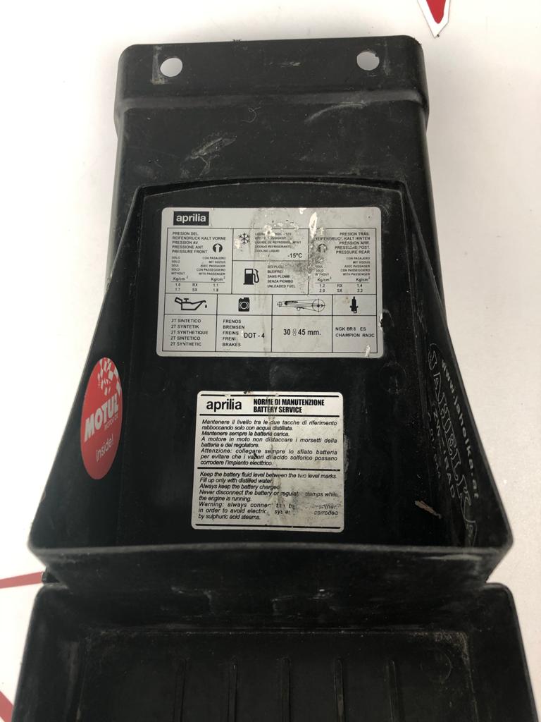 Innenkotflügel/Radkasten Derbi/Aprilia 00-10