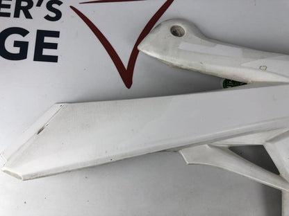 Tankverkleidung rechts MRT