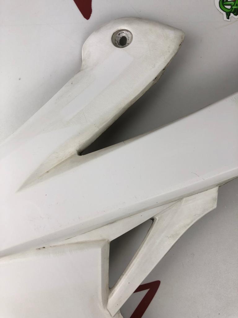 Tankverkleidung links MRT