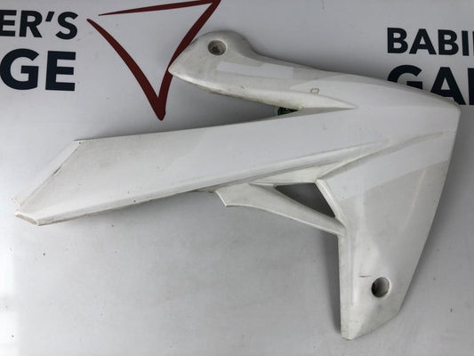 Tankverkleidung rechts MRT