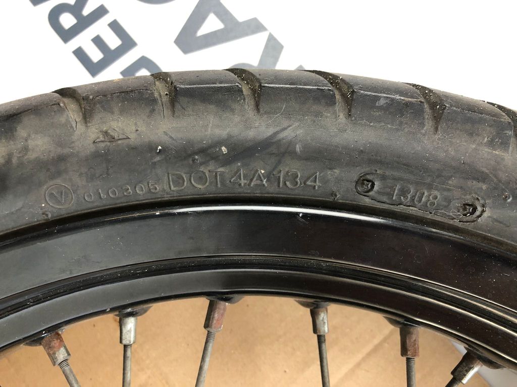 vordere Speichenfelge mit Reifen, Derbi/Aprilia/Gilera, 100/80-17, 12mm Achsdurchmesser