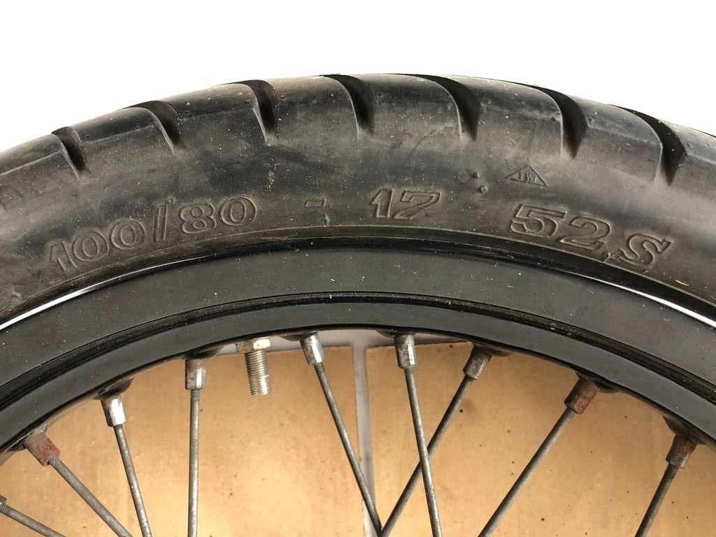 vordere Speichenfelge mit Reifen, Derbi/Aprilia/Gilera, 100/80-17, 12mm Achsdurchmesser