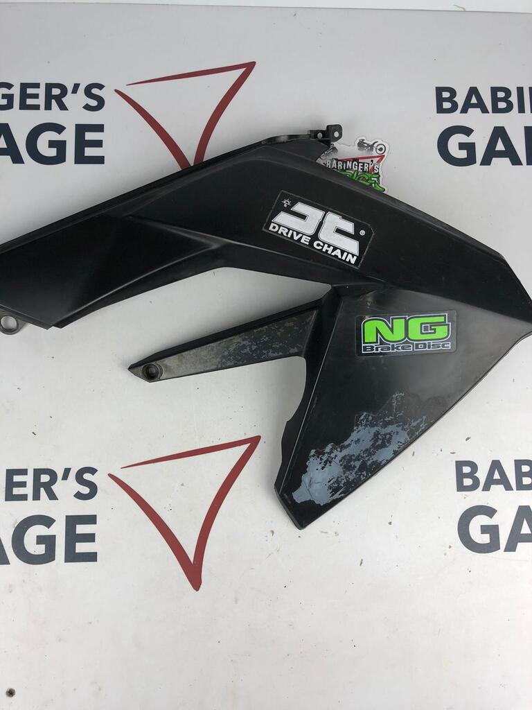 Tankverkleidung rechts Aprilia