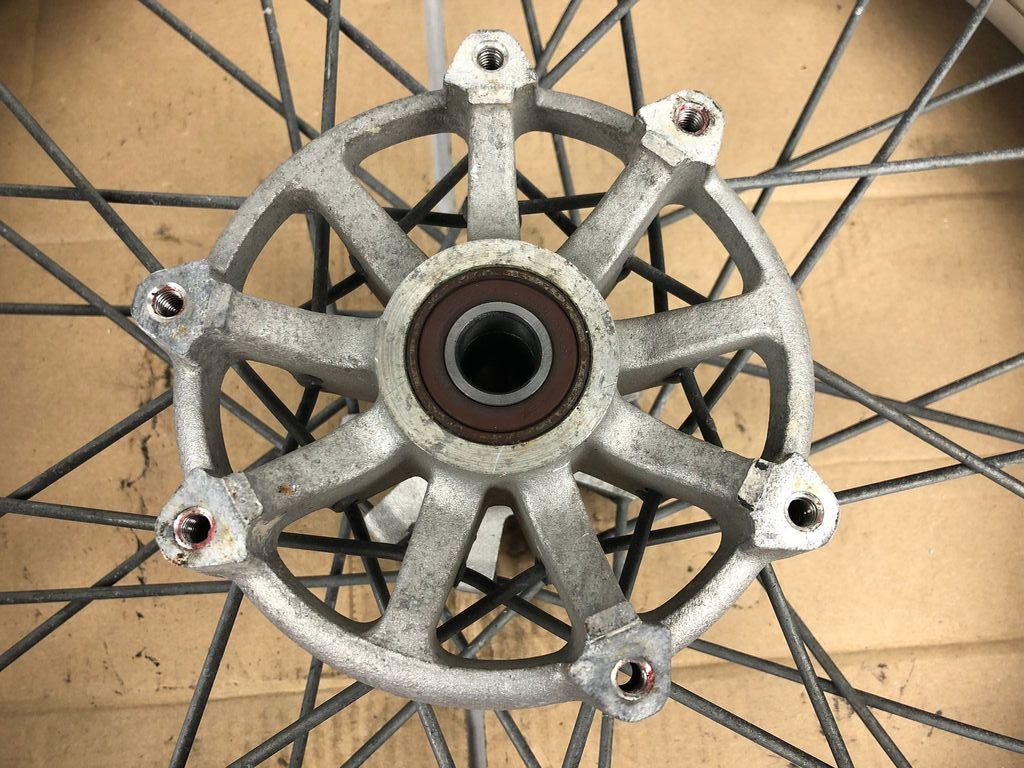 vordere Speichenfelge mit Reifen, Derbi/Aprilia/Gilera, 110/80-17, 15mm Achsdurchmesser