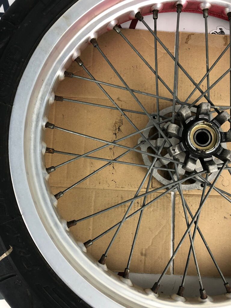 vordere Speichenfelge mit Reifen, Derbi/Aprilia/Gilera, 110/80-17, 15mm Achsdurchmesser